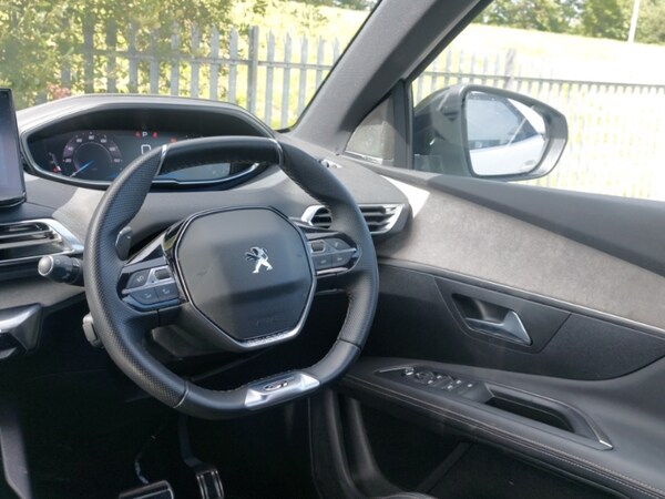 Used Peugeot 3008 2022 for sale - 75701920: Photo 10