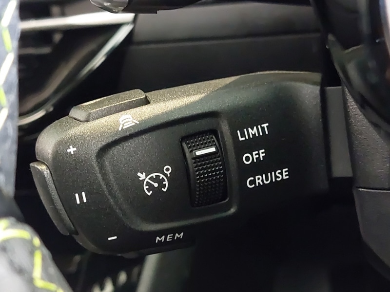 Used Peugeot 2008 2022 for sale - 76160650: Photo 19