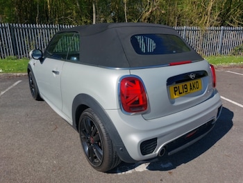 Used MINI Convertible 2019 for sale - 78112893: Photo