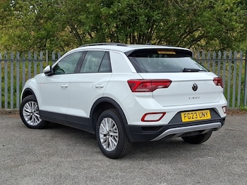 Used Volkswagen T-Roc 2023 for sale - 79525618: Photo