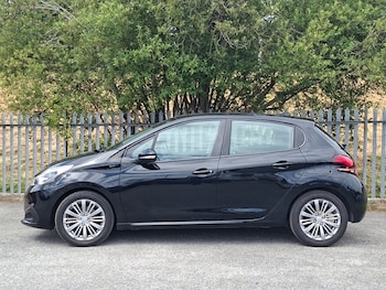 Used Peugeot 208 2019 for sale - 79061112: Photo