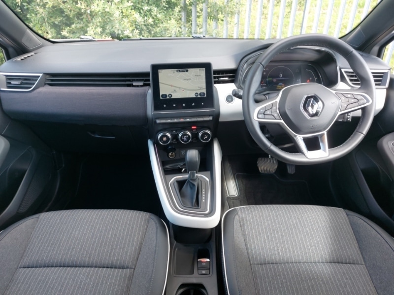 Used Renault Clio 2022 for sale - 77208910: Photo 2