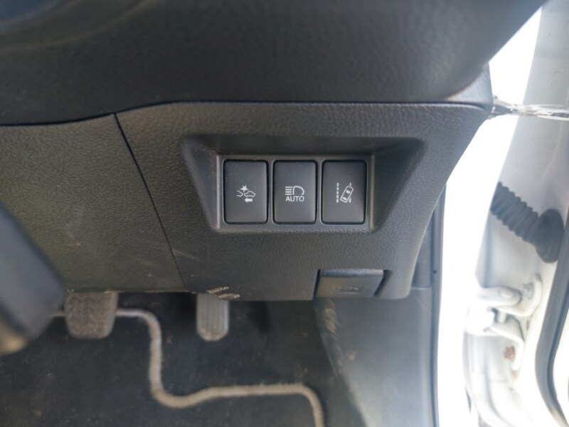 Used Toyota Yaris 2017 for sale - 77761009: Photo 17