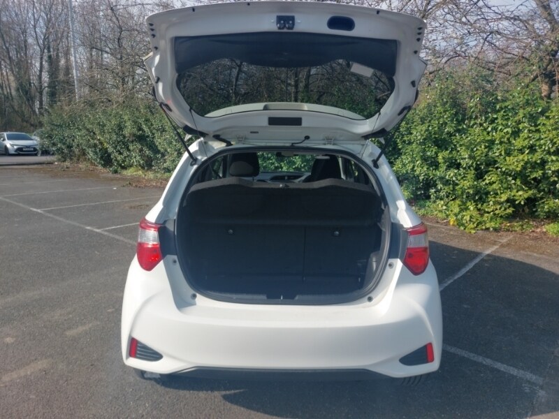 Used Toyota Yaris 2017 for sale - 77761009: Photo 8