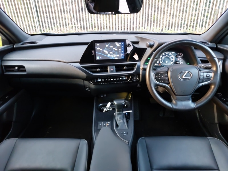 Used Lexus UX 2023 for sale - 77264941: Photo 2