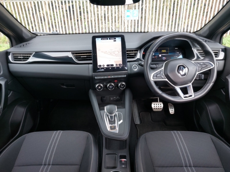 Used Renault Captur 2023 for sale - 76116369: Photo 2