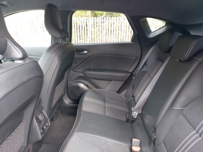 Used Renault Captur 2023 for sale - 76116369: Photo 6