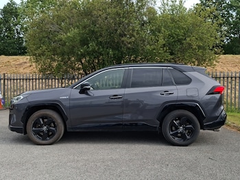 Used Toyota RAV4 2019 for sale - 79031543: Photo