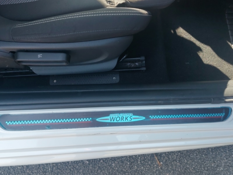 Used MINI Convertible 2019 for sale - 77761007: Photo 12