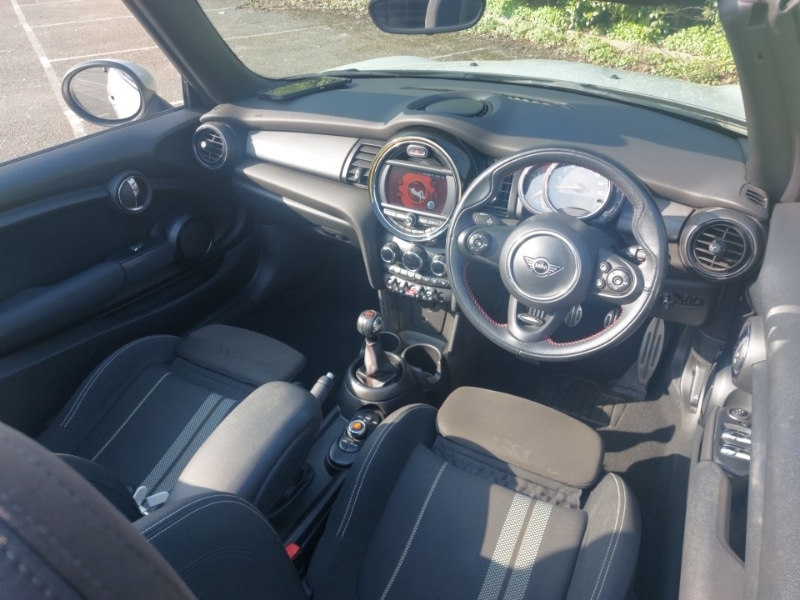 Used MINI Convertible 2019 for sale - 77761007: Photo 19