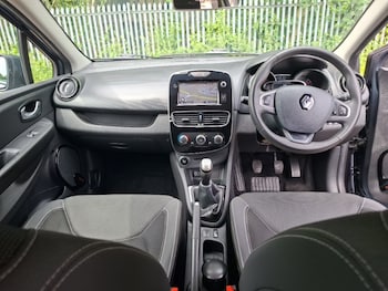 Used Renault Clio 2017 for sale - 78747125: Photo