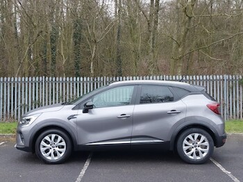 Used Renault Captur 2020 for sale - 77605741: Photo