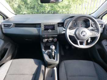 Used Renault Clio 2021 for sale - 74711709: Photo