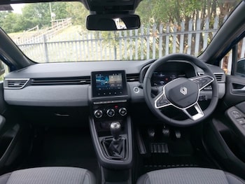 Used Renault Clio 2025 for sale - 79126727: Photo