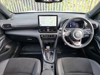 Used Toyota Yaris Cross 2024 for sale - 79086753: Photo
