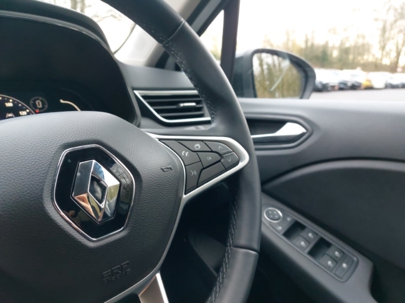 Used Renault Clio 2023 for sale - 76897413: Photo 19