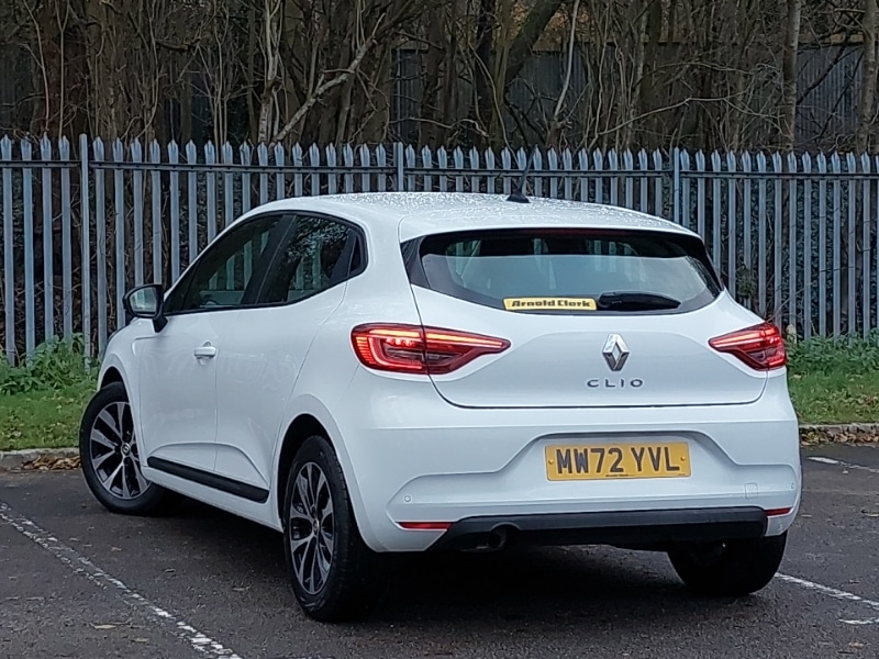 Used Renault Clio 2023 for sale - 76897413: Photo 3