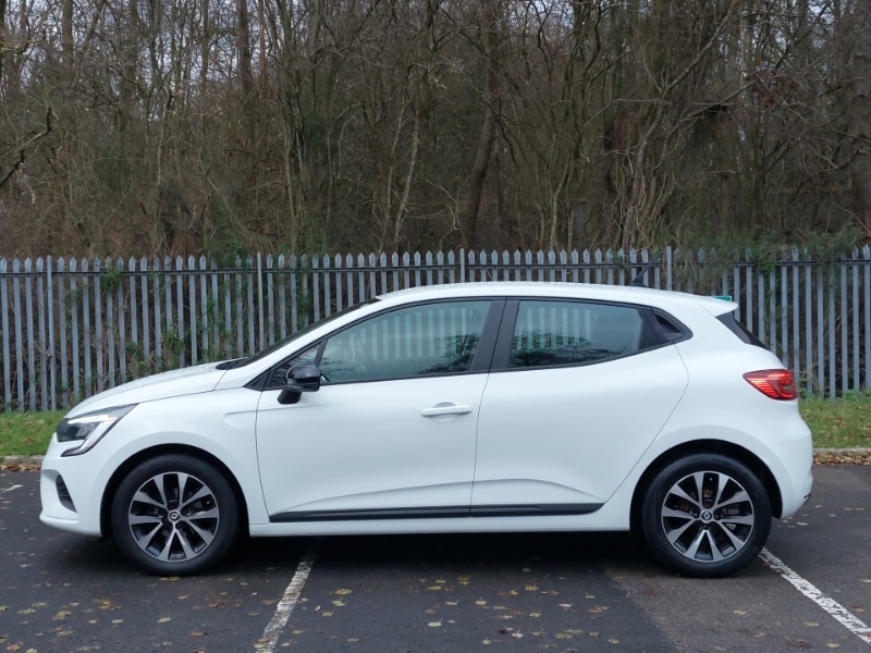 Used Renault Clio 2023 for sale - 76897413: Photo 4