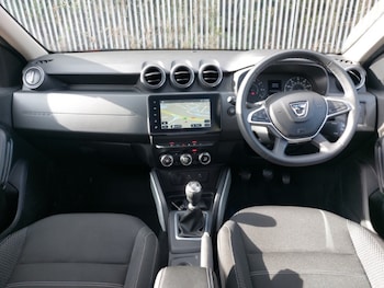 Used Dacia Duster 2022 for sale - 75921579: Photo