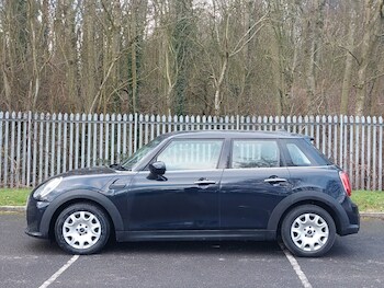 Used MINI Hatch 2022 for sale - 77439250: Photo