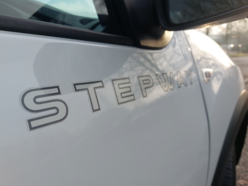 Used Dacia Sandero Stepway 2019 for sale - 76958940: Photo 13