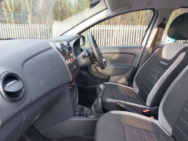 Used Dacia Sandero Stepway 2019 for sale - 76958940: Photo 5