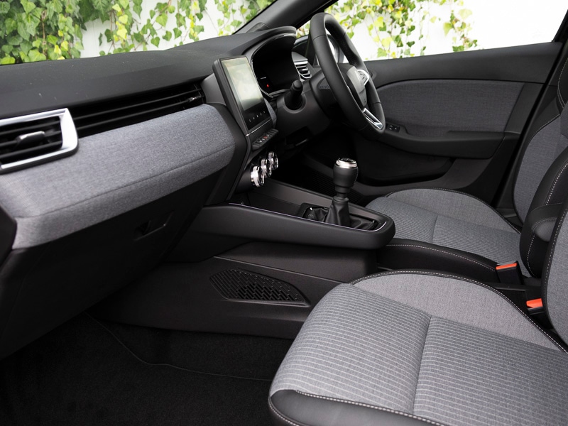 Used Renault Clio 2025 for sale - 76369589: Photo 5