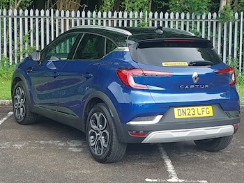 Used Renault Captur 2023 for sale - 78642447: Photo
