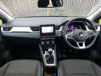 Used Renault Captur 2022 for sale - 77418772: Photo