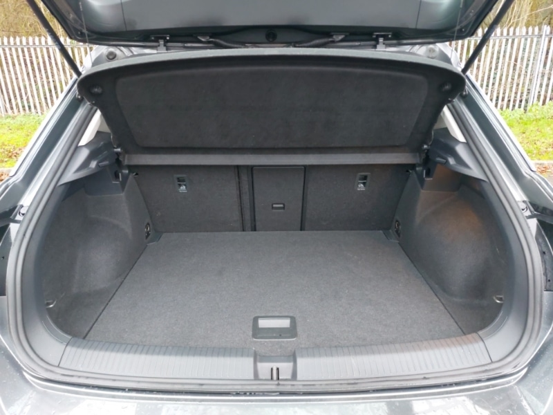 Used Volkswagen T-Roc 2022 for sale - 76983546: Photo 8