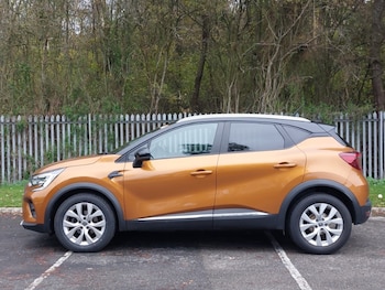 Used Renault Captur 2020 for sale - 76483911: Photo