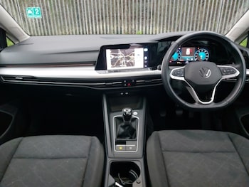 Used Volkswagen Golf 2024 for sale - 76983030: Photo