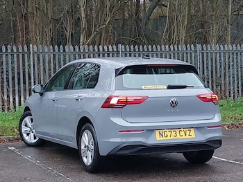 Used Volkswagen Golf 2024 for sale - 76983030: Photo