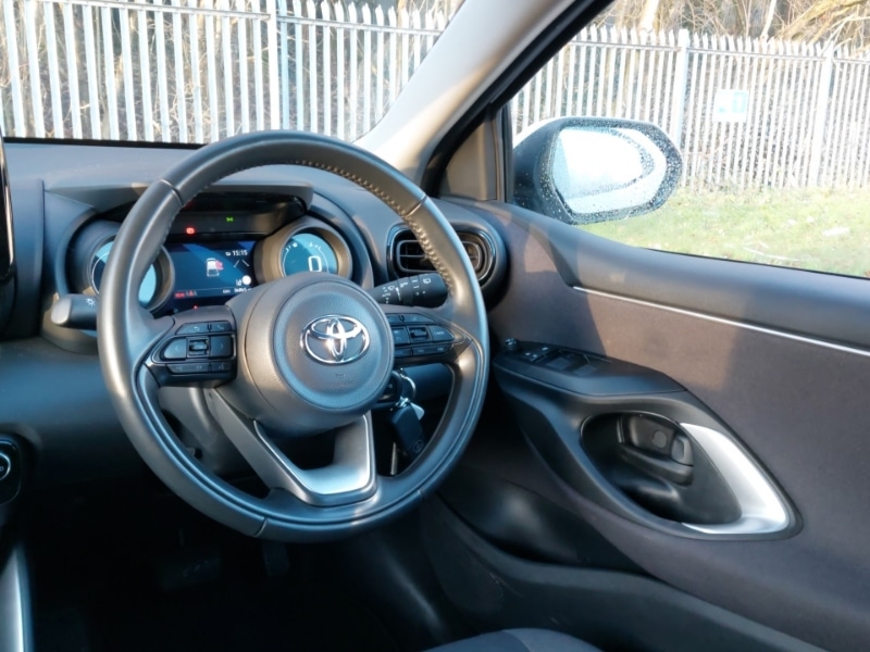 Used Toyota Yaris 2022 for sale - 77228765: Photo 10