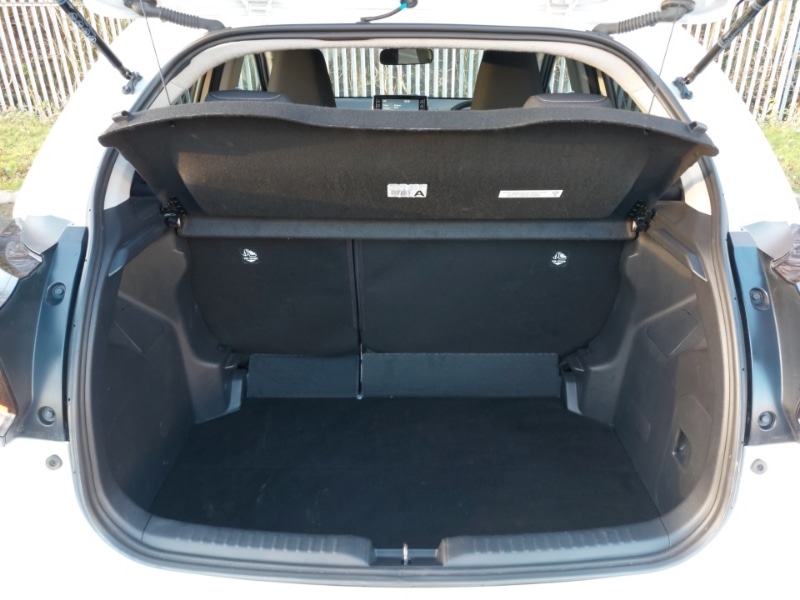 Used Toyota Yaris 2022 for sale - 77228765: Photo 8