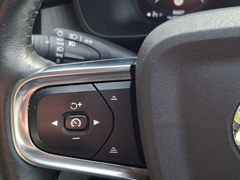 Used Volvo XC40 2021 for sale - 77963938: Photo 17