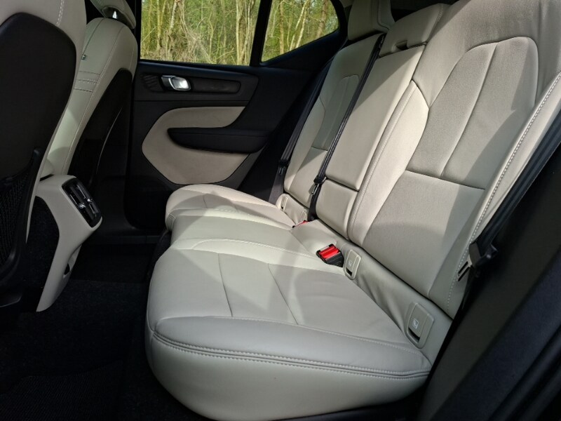 Used Volvo XC40 2021 for sale - 77963938: Photo 6