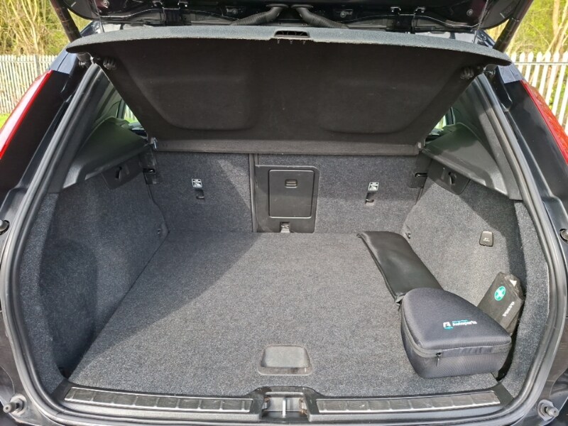 Used Volvo XC40 2021 for sale - 77963938: Photo 8