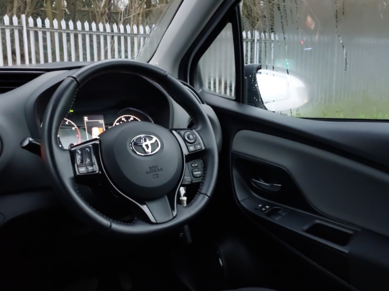 Used Toyota Yaris 2018 for sale - 77031866: Photo 10