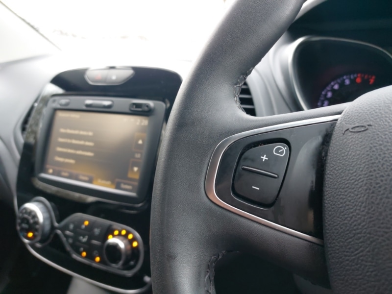 Used Renault Captur 2017 for sale - 77453877: Photo 19