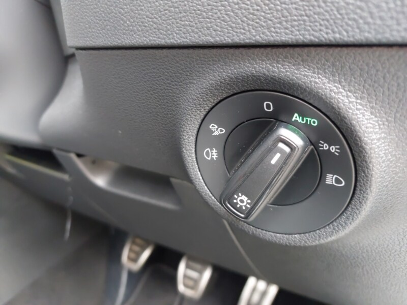 Used Skoda Karoq 2025 for sale - 77503316: Photo 13