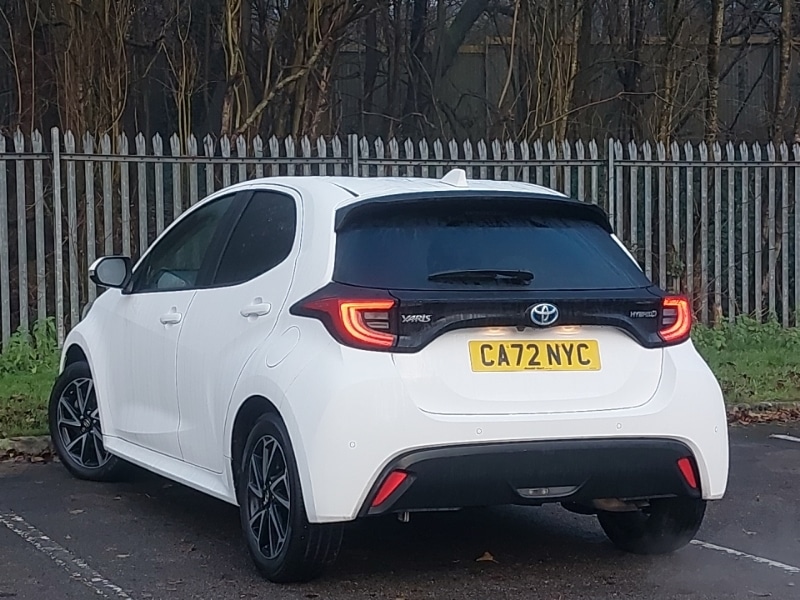 Used Toyota Yaris 2022 for sale - 77702123: Photo 3