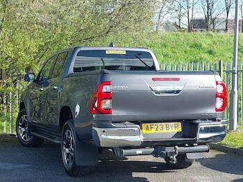 Used Toyota Hilux 2023 for sale - 75305688: Photo