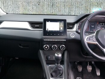 Used Renault Captur 2023 for sale - 77213969: Photo