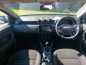 Used Dacia Duster 2023 for sale - 78424951: Photo