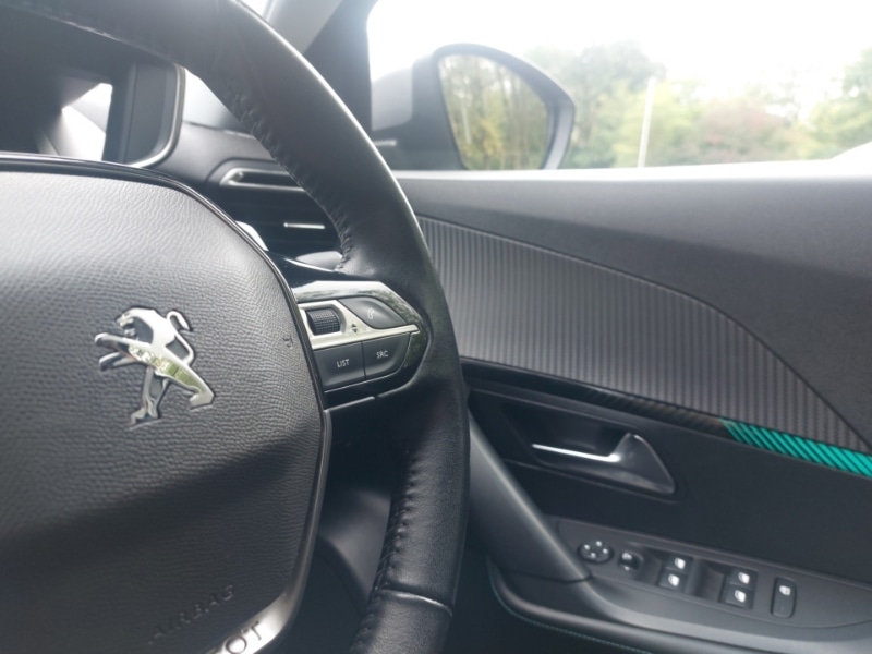 Used Peugeot 2008 2021 for sale - 76354623: Photo 19