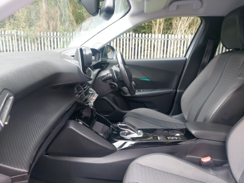 Used Peugeot 2008 2021 for sale - 76354623: Photo 5