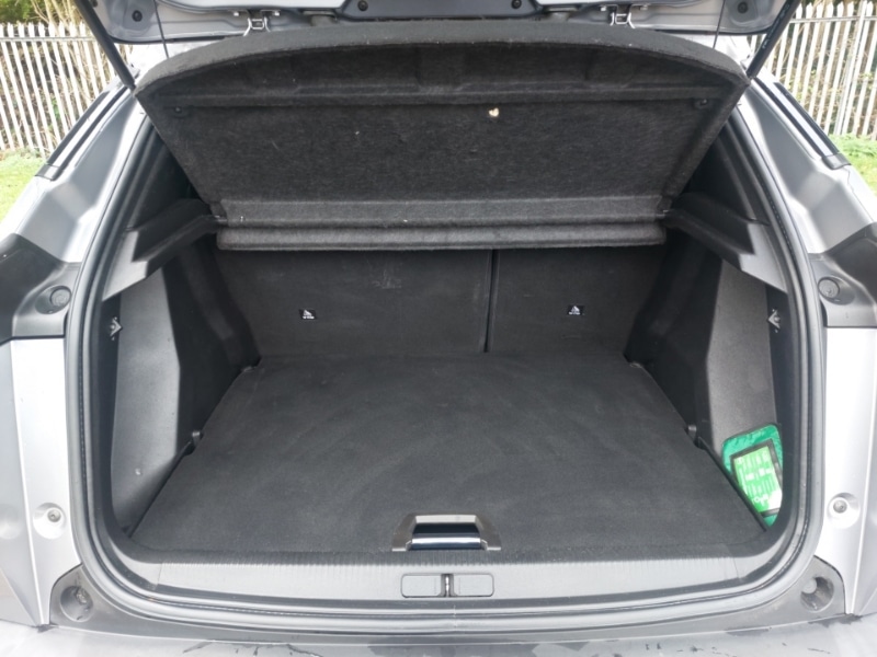 Used Peugeot 2008 2021 for sale - 76354623: Photo 8