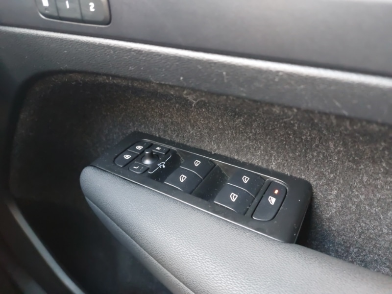 Used Volvo XC40 2020 for sale - 77921921: Photo 14