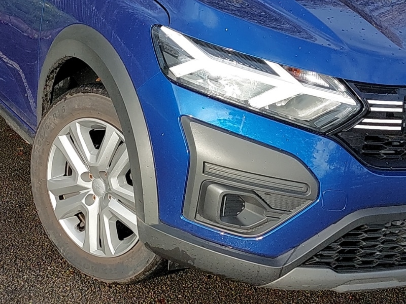 Used Dacia Sandero Stepway 2023 for sale - 77147056: Photo 9